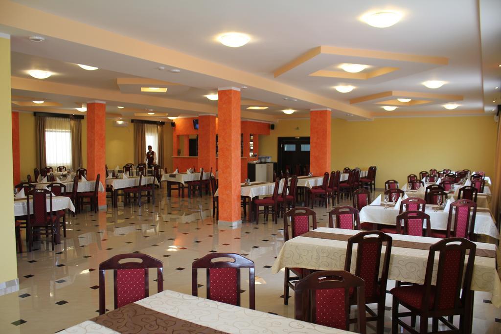 Feniks Hotel